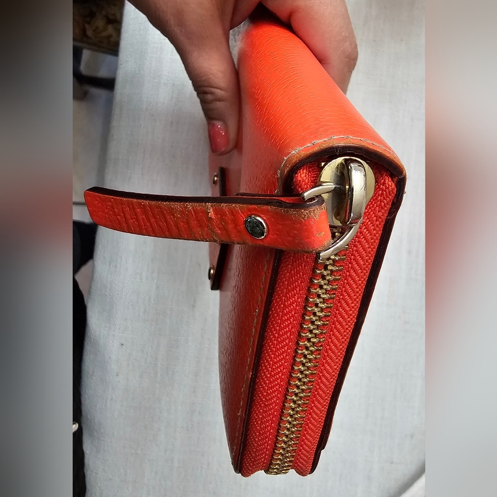 Kate Spade Neda Wellesley Lacquer Bright Orange Leather Zip Around Wallet EUC - Picture 13 of 16